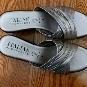Italian Shoemakers. Size 7. Silver